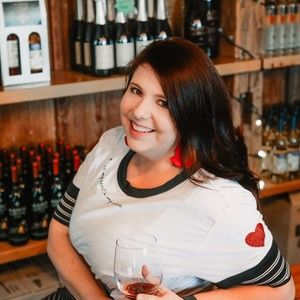 Meet your Posher, Shana